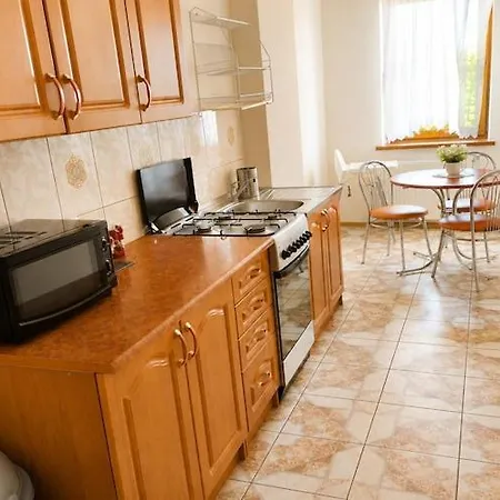 2-room Studio,