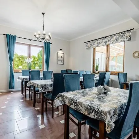 2-room Studio, Rewal